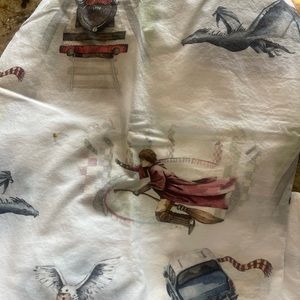 Pottery barn 3 piece sheet set. Bottom, top and 1 pillowcase.